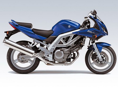 Suzuki-SVS-650-2016